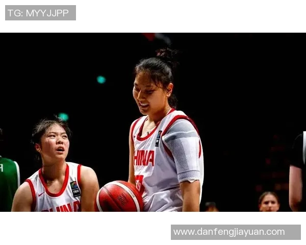 中国女篮与菲律宾女篮精彩对决直播全程回顾与分析 中国女篮与菲律宾女篮精彩对决直播全程回顾与分析