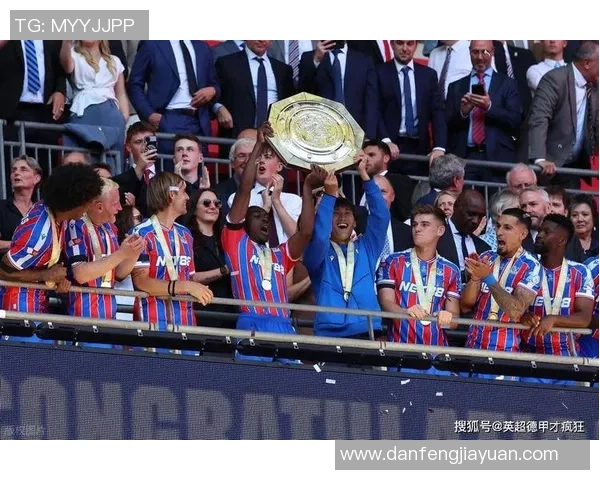 利物浦与水晶宫激战杯赛巅峰对决期待精彩瞬间再现 利物浦与水晶宫激战杯赛巅峰对决期待精彩瞬间再现