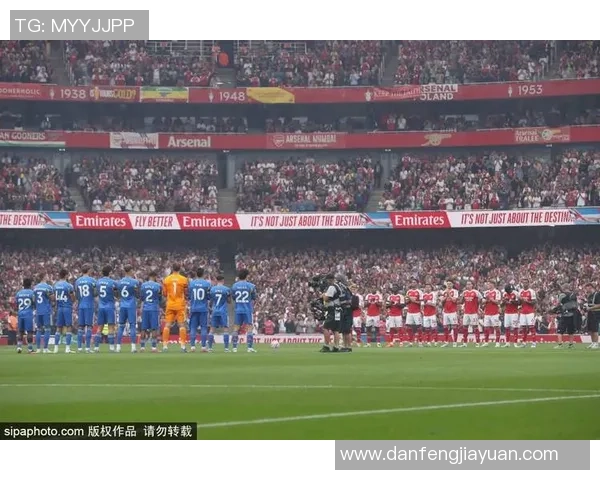 利兹联队主场迎战诺维奇,争夺英Championship关键三分之战 利兹联队主场迎战诺维奇,争夺英Championship关键三分之战