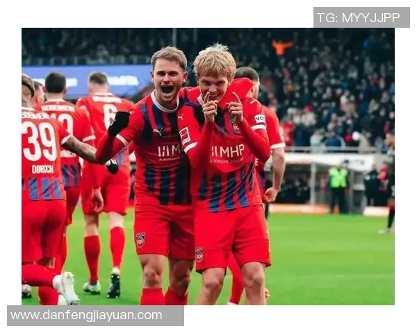 多德与沃夫斯堡的精彩对决揭示足球战术的新趋势与挑战 多德与沃夫斯堡的精彩对决揭示足球战术的新趋势与挑战