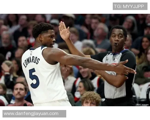 快船与火箭激战11月23日谁能在西部争夺战中占得先机 快船与火箭激战11月23日谁能在西部争夺战中占得先机